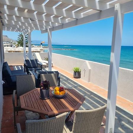 Astra Sea View Apartment, Sea Front Kokkini Hani Esterno foto