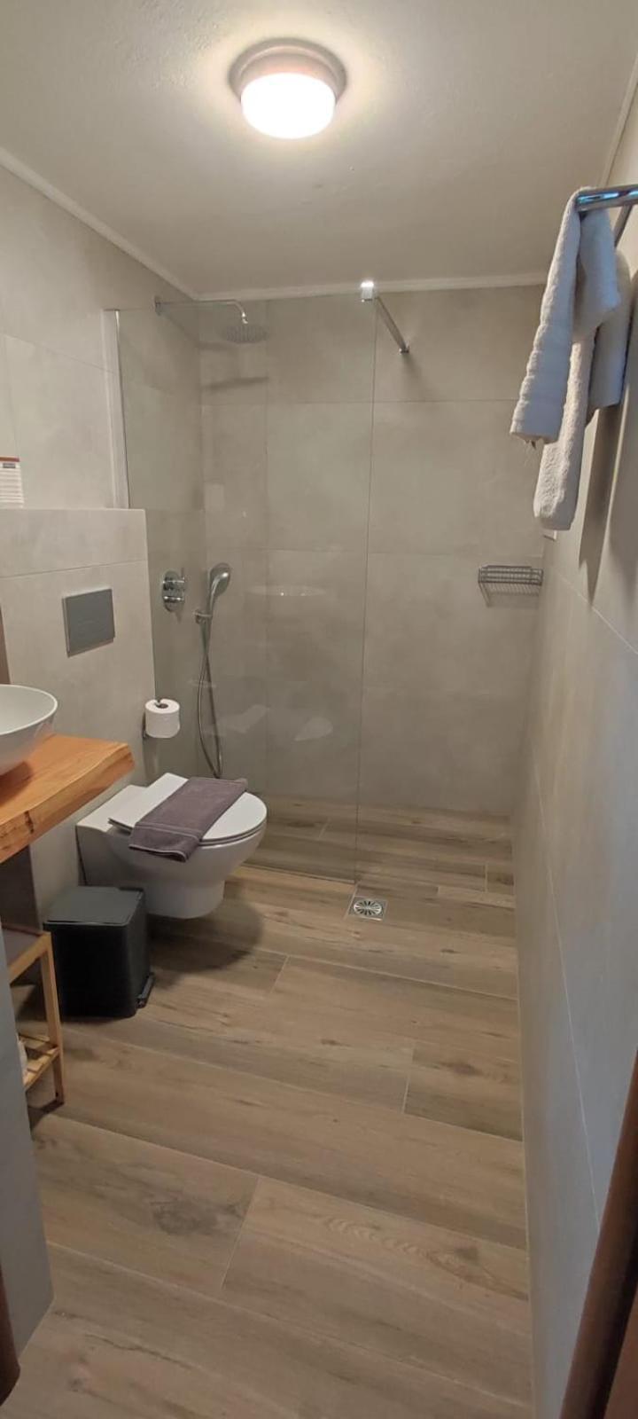 Astra Sea View Apartment, Sea Front Kokkini Hani Esterno foto